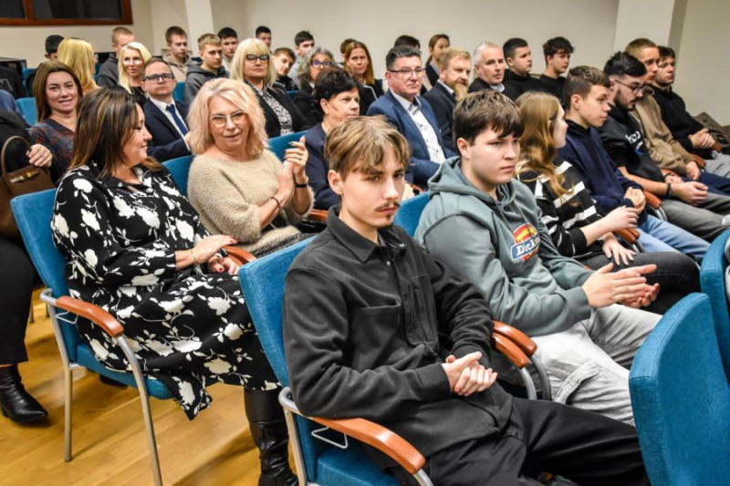 zdjęcie wyróżniające Współpraca edukacji, samorządu i biznesu kluczem do przyszłości regionu